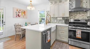 Newly Renovated, Cozy Home - Quiet, Mountain Views - Image 2