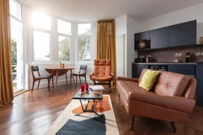 Chelsea House Apartments - Image 2