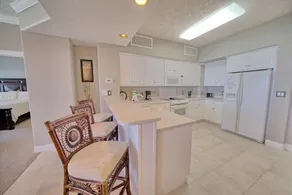 Stylish Oceanfront Condo with Beach and Picnic Area Access - Unit 1706 by RedAwning - Image 5