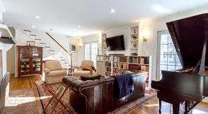 Beautifully Restored Home in Manchester Village - Image 2