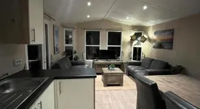 Mikas Ferienhaus mit Flussblick - Image 3