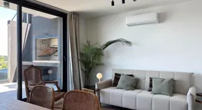 Lake Life Exclusivo apartamento en Parque Miramar - Image 2