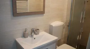 Mike's Rooms - Image 2