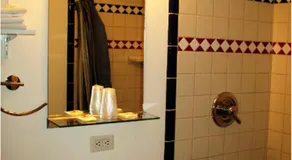 Golden West Motel - Image 2