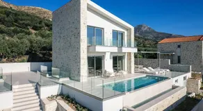 Petras Luxury Villas - Image 4