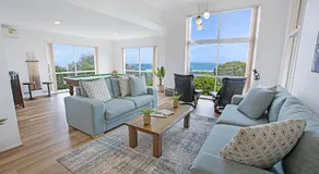 Perfect for large families, with a great ocean view - Image 2