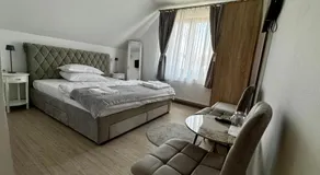 Tudor's Rooms - Image 2