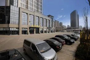 Jinmai Hotel (Xinxiang Municipal Government High-speed Railway East Station) - Image 4
