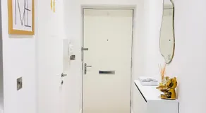 Comfort Room in a Town House - Image 5