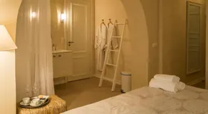 Studio28 Boutique Rooms - Image 4