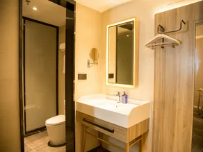 Hanting Premium Hotel Yantai Laishan Yingchun Street - Image 2