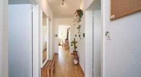 Gemütliches Zimmer mit Gemeinschaftsbereichen - Image 3
