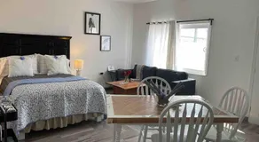Studio 60- BEACH HOUSE - Image 4