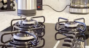 Suíte Privativa em Lindo Ap Compartilhado - Meia Quadra da Praia Wifi AC - Image 5