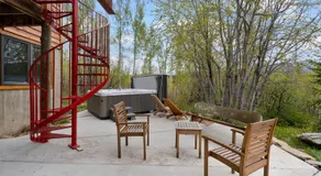 Secluded Mtn home by Purg, Hot Tub, Views! Pets ok - Image 5