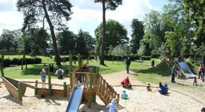 Risinghurst, Oxford, an ENTIRE 2beds, 2bathrooms, free Wi-Fi, Free Parking - Image 5