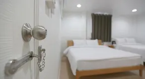 INTERest POSHTEL - Image 4