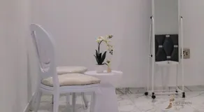 Vees Boutique Hotel - Image 5