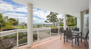 Mit Blick auf den Hastings River - Image 3
