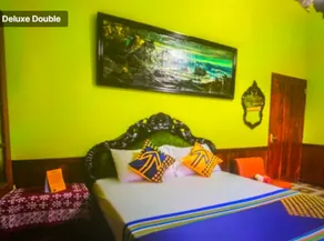 OYO 94285 Humaira Homestay - Image 1