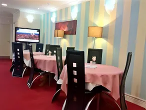 City View Hotel - Roman Road Market - Image 4