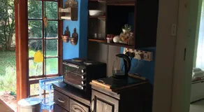 Air on Edward - Image 3