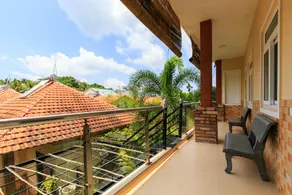 Mayfair Valley - Image 4
