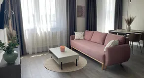 Boutique Ivory Apartment - Image 2