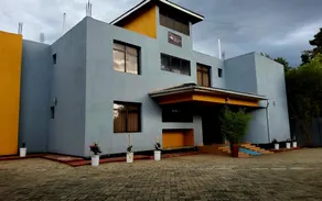 Monrovia Guest House - Image 4