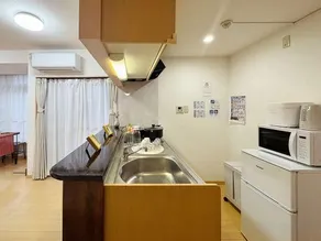 Sakura no Kawa | 5-Minute Walk to Sugamo Station | Easy Access to Ikebukuro, Ueno & Shinjuku - Image 3