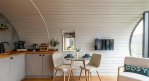 Unique 1 Bedroom Eco-Retreat in Old Chalford! - Image 3