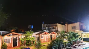 El Rosedal Cataratas - Image 4