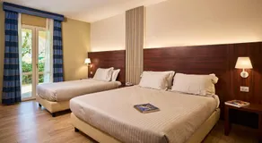 Delfina Palace Hotel - Image 2