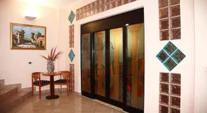 Hotel Canada - Image 5