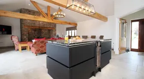 Argoed Barn and Vineyard - Image 4