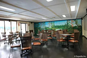 Riverview Resort and Conference Center - Image 2