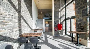 Llivia Vi - Image 3