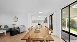 Baileys Beach House - Image 4