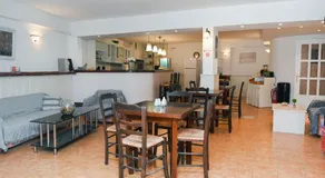 Narkissos Hotel - Image 4
