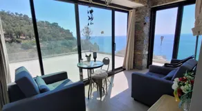 La Mer Villa - Entire Cottage - Image 3