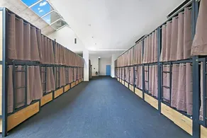 Tequila Sunrise Hostel Surfers Paradise - Image 5