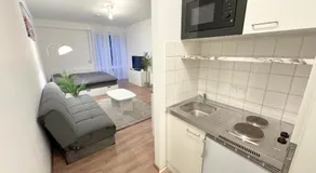 Modern, quiet apartment right by S-Bahn - close to Munich & airport - Image 2