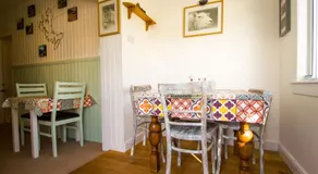 The Red Red Robin Cottage - Image 5