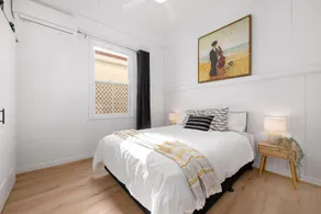 Heritage 5BR home - minutes walk to CBD&South Bank, 3 Parking - Image 2