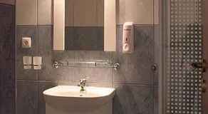 Hotel Pamira - Image 2
