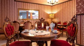 Real Hotel - Image 3