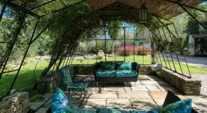 Jade En Provence - Image 5
