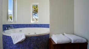 MiKasa Suites & Spa - Image 4