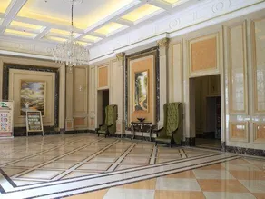 Dark Blue Hotel - Image 3