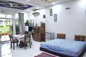 The Royal Luxury Suite: Fully Sanitised, AC, Wifi - Image 4